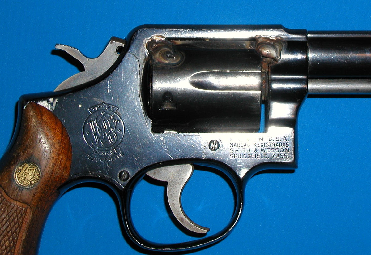 Revolver Smith & Wesson model 13 DEACTIVATED. More to come soon ...